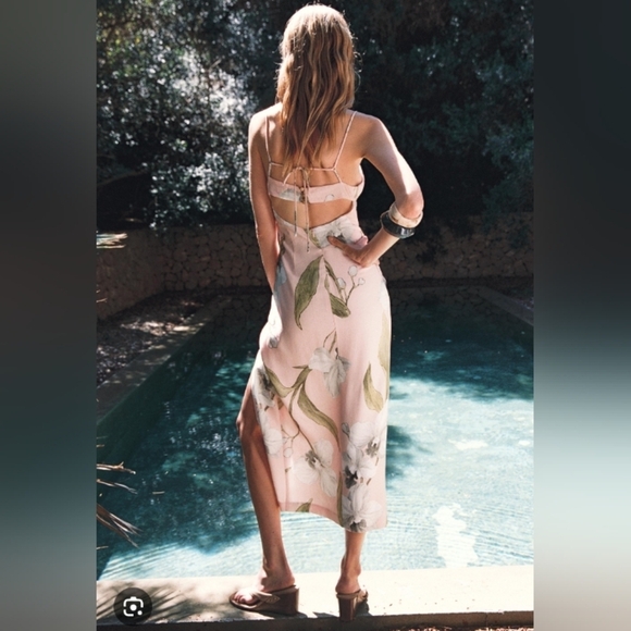 Zara Floral Midi Dress - Picture 2 of 4